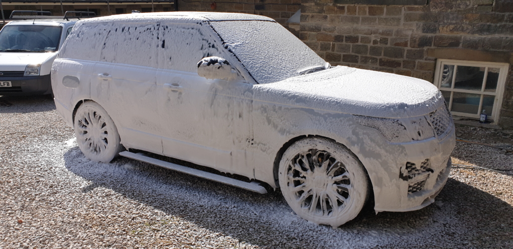 Range_Rover_snowfoam